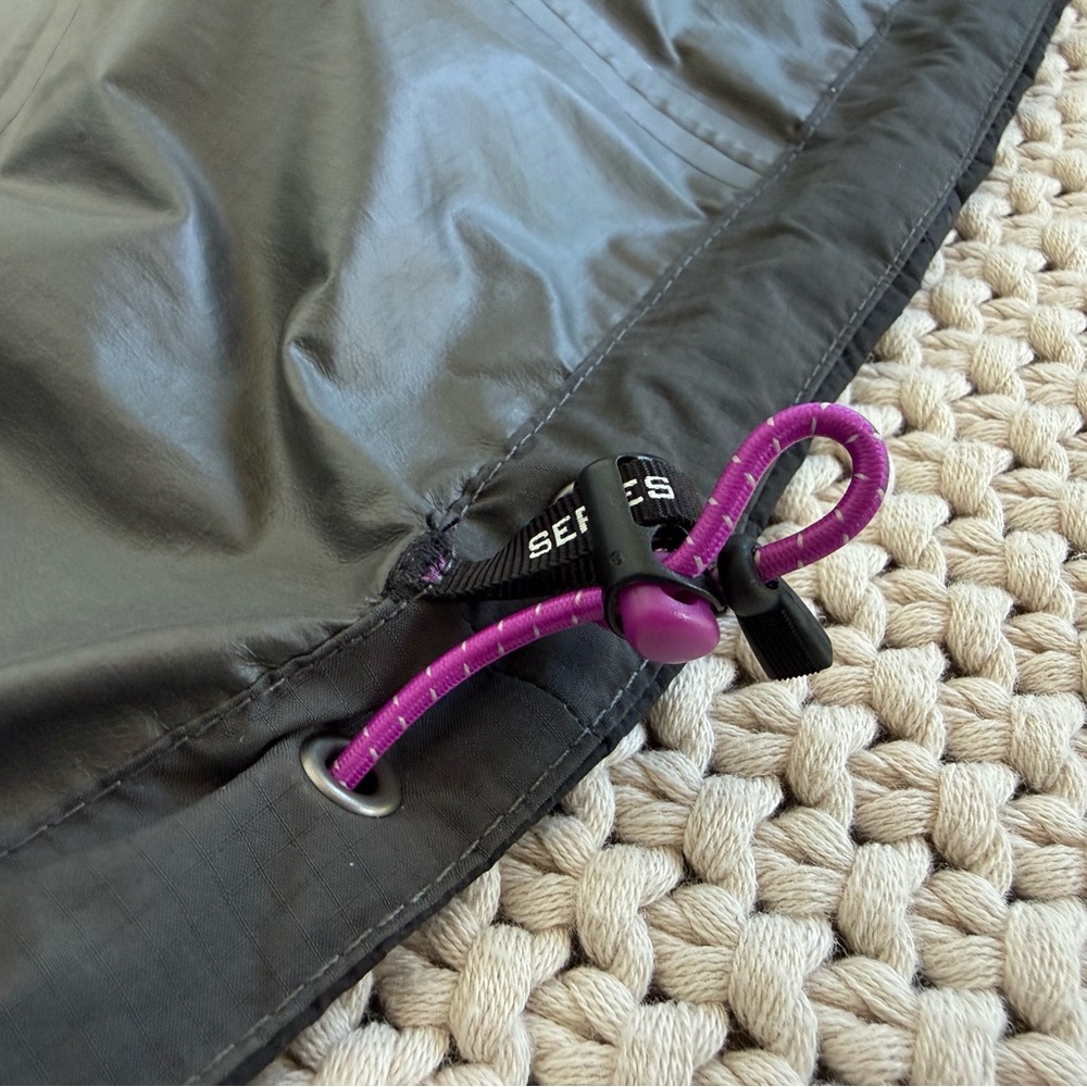 The North Face Summit Series GORE-TEX Rain Jacket | Women’s Small | Waterproof - Picture 6 of 9